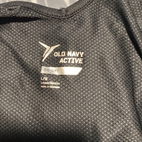 Old Navy Active Dry Fit tank top - Picture 3 of 3